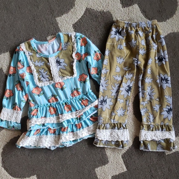 unknown Other - Adorable girls size 2T set